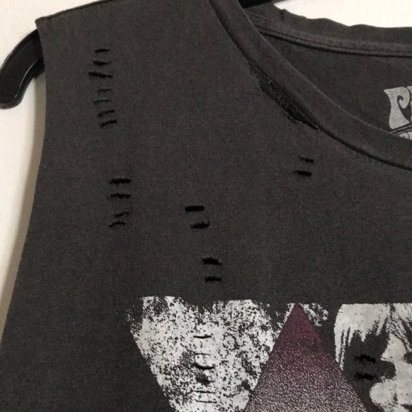 LAST 1- 🎧 2X HP 🎧NWT distressed Pink Floyd top - Picture 5 of 8
